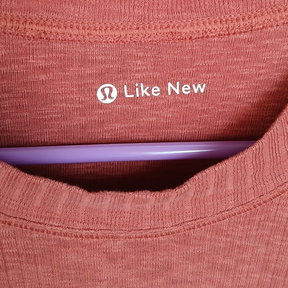 💎 Lululemon LIKE NEW Women's Top Athletic Flowy DARE TO DRAPE #0366 - Picture 5 of 10